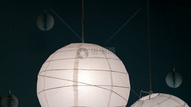 户外照明升级，防水智能灯批发价格如何？**